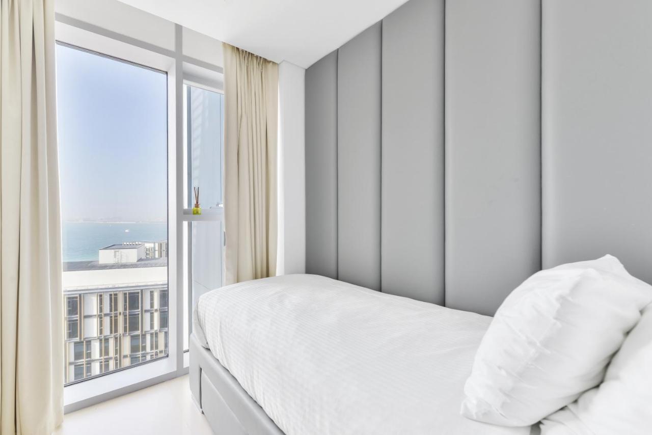 Premium 2+ 1 Bedroom Condo In The Heart Of Bluewaters Island Дубай Екстериор снимка