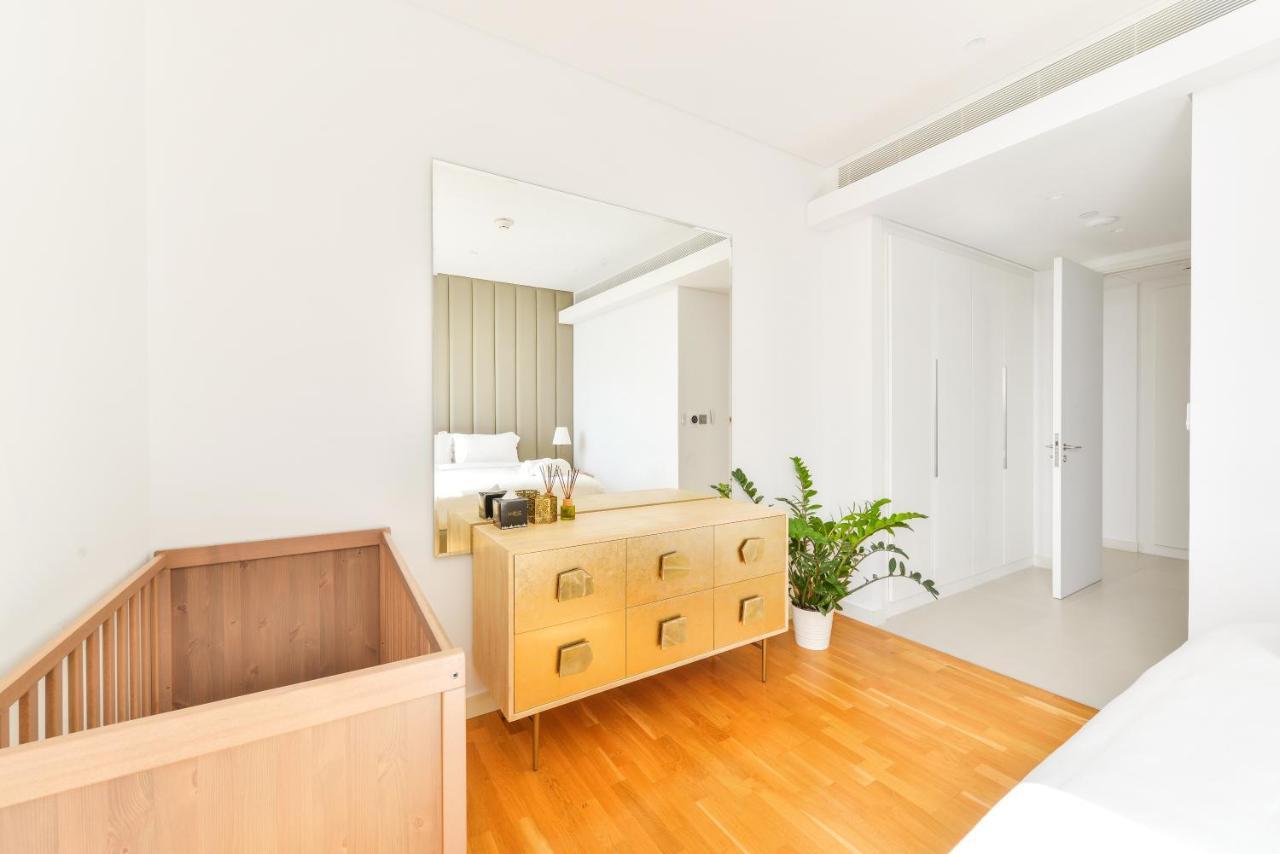 Premium 2+ 1 Bedroom Condo In The Heart Of Bluewaters Island Дубай Екстериор снимка