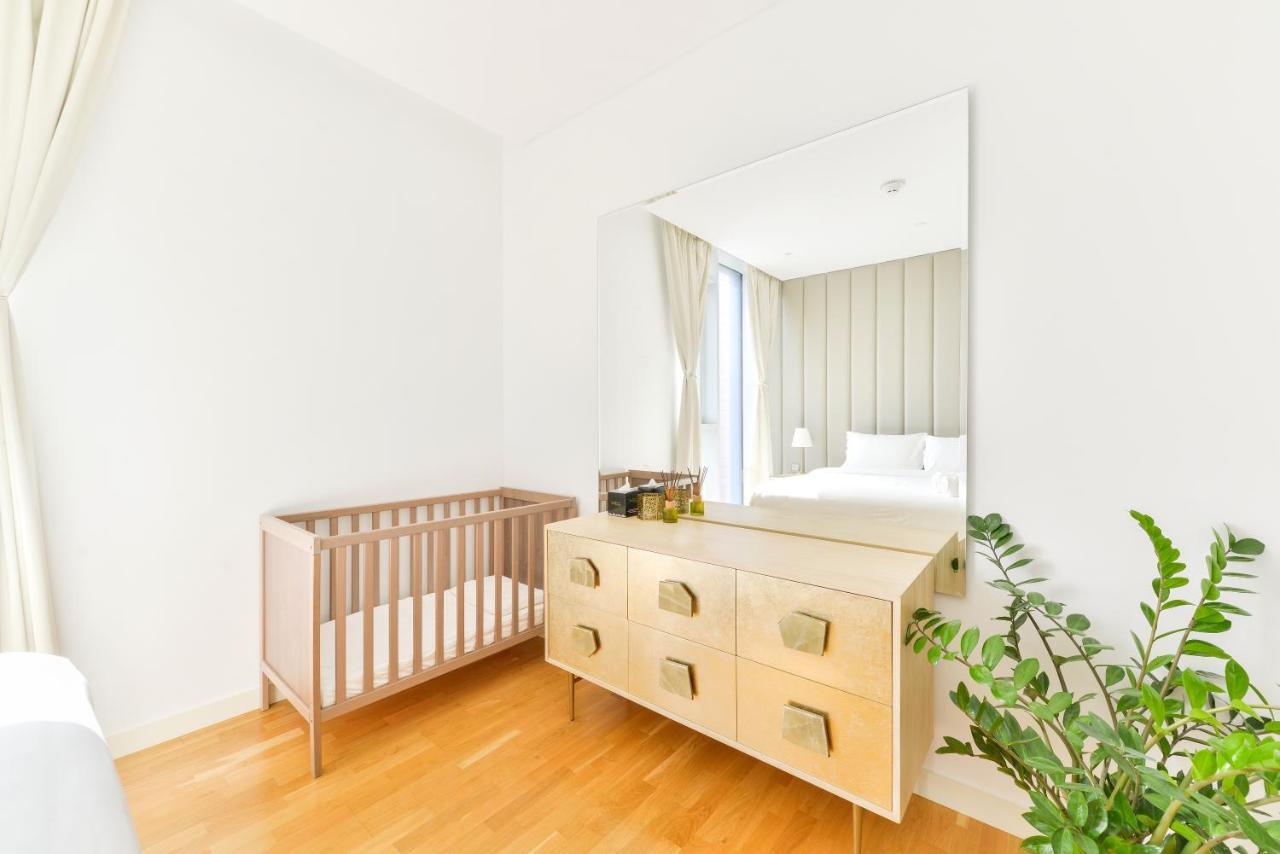 Premium 2+ 1 Bedroom Condo In The Heart Of Bluewaters Island Дубай Екстериор снимка