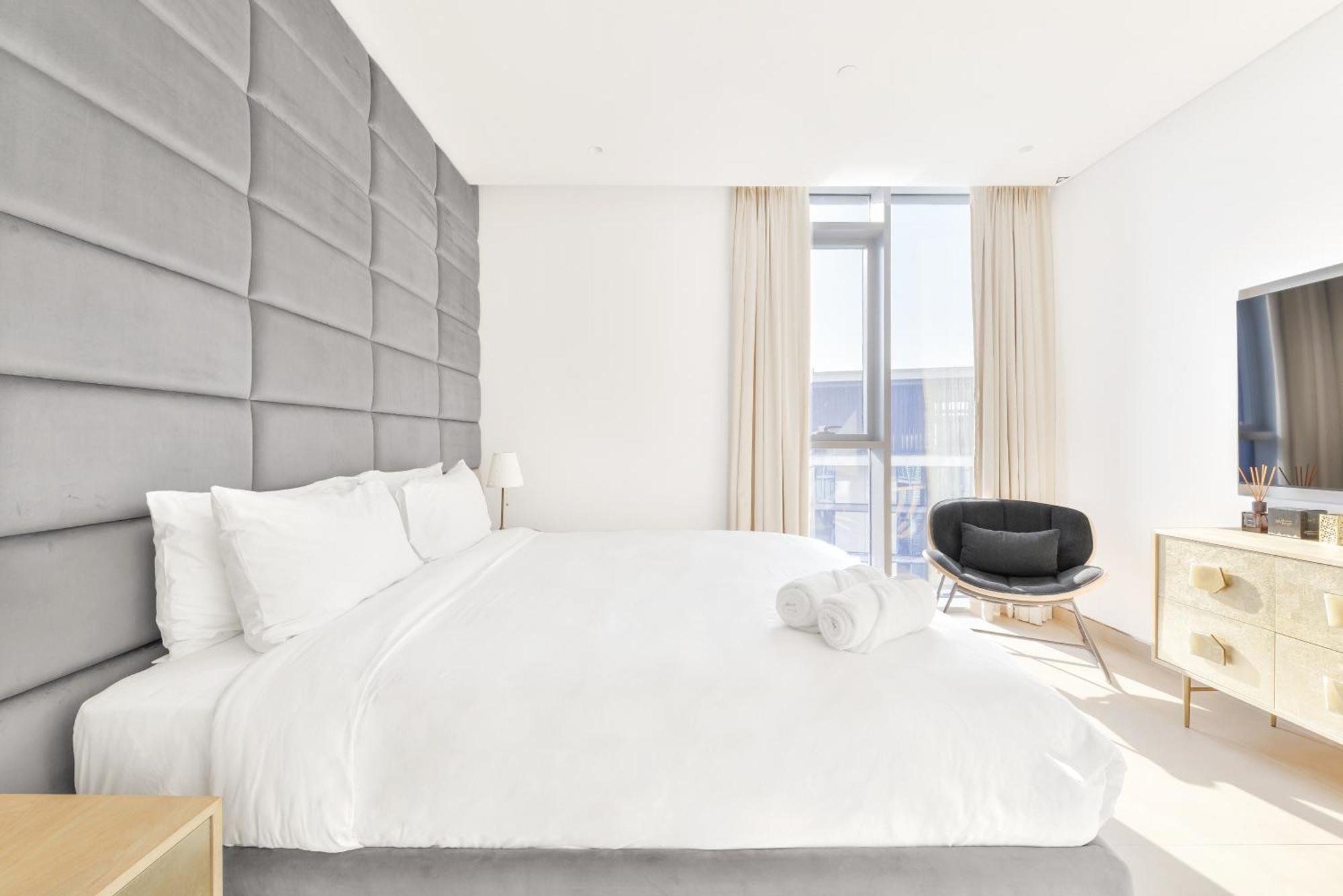 Premium 2+ 1 Bedroom Condo In The Heart Of Bluewaters Island Дубай Екстериор снимка