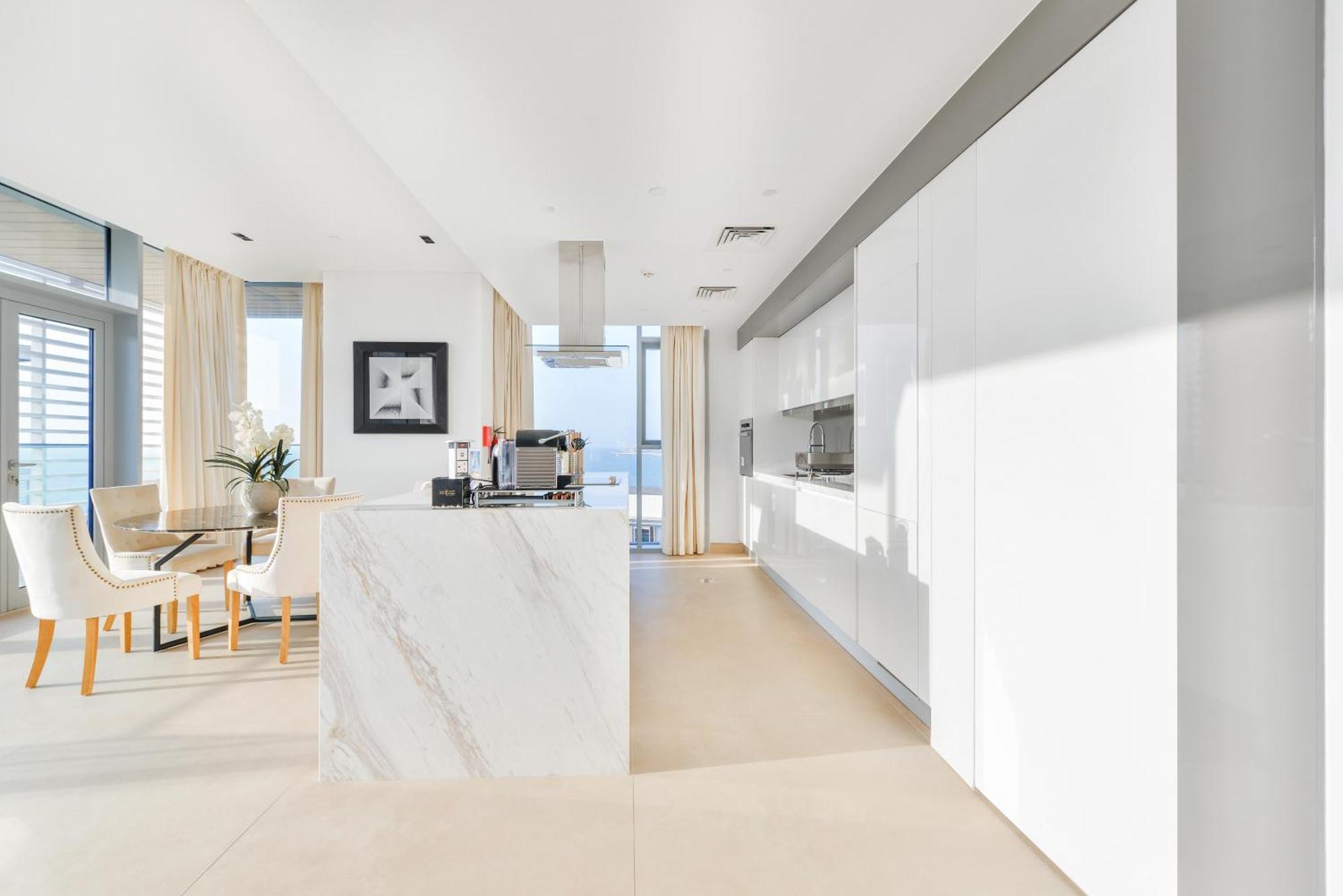 Premium 2+ 1 Bedroom Condo In The Heart Of Bluewaters Island Дубай Екстериор снимка